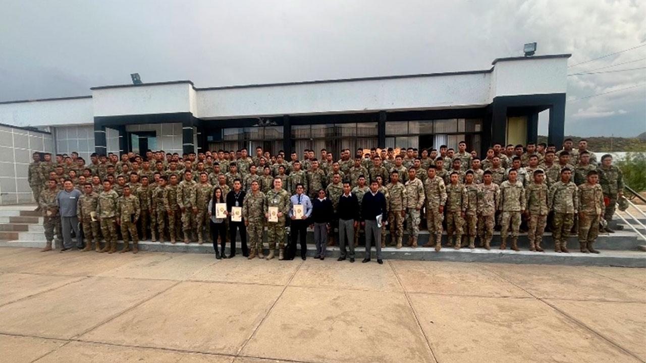 CURSO DE FORMACIÓN CONTINUA DE LA LEY N° 348 Y LEY N° 045 DIRIGIDA A PERSONAL DE CUADROS, CADETES ESTUDIANTES Y SOLDADOS DE LA ESCUELA MILITAR DE SARGENTOS DEL EJÉRCITO