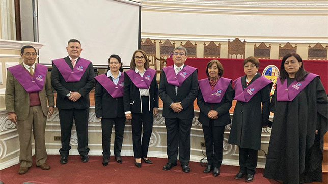 PRESENTACIÓN DE LA ENTREGA DEL LIBRO “REFLEXIONES UNIVERSITARIAS EN EL ARTE DE EDUCAR: DIÁLOGOS, CONVERGENCIAS Y DIVERGENCIAS”